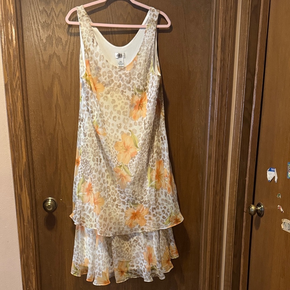 J.B.S. Women's White and Tan Dress
